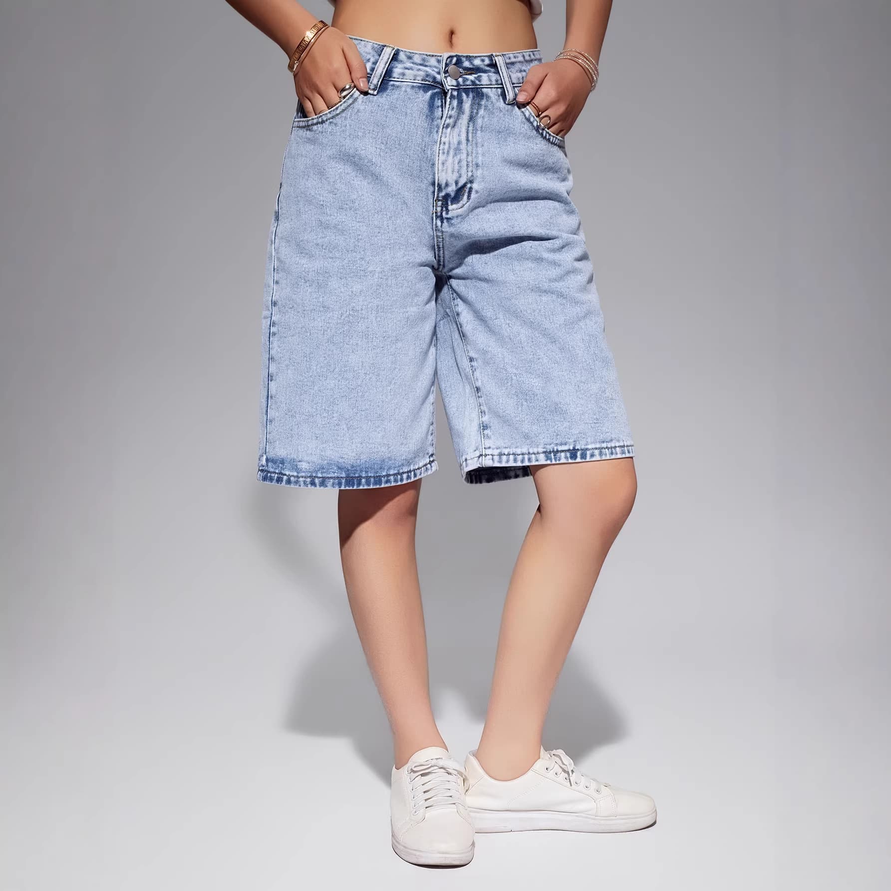Simple Womens Denim Cropped Shorts In Blue
