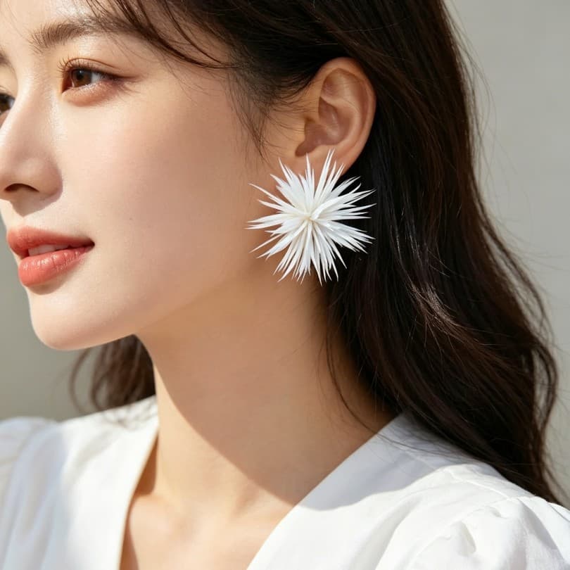 White Fireworks Feather Flower Stud Earrings