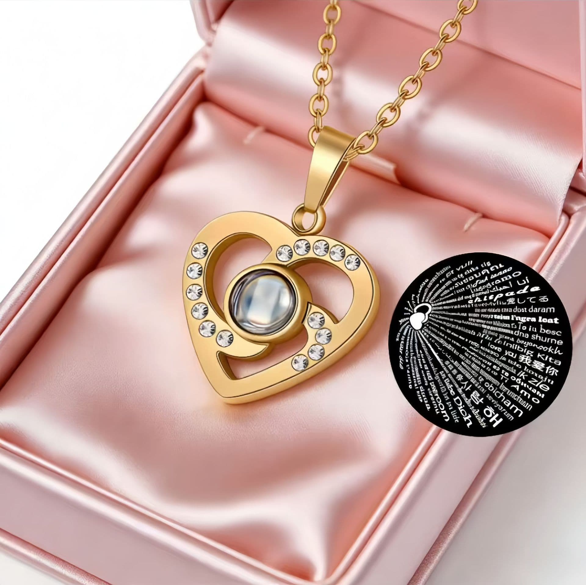 Stainless Steel Non-fading Heart-shaped Jewelry With Projection Effect Necklace