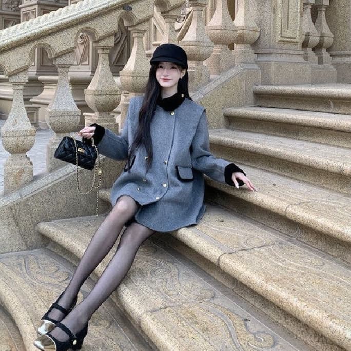 Womens Wool Coat Color-blocked Stand-up Collar Short Style